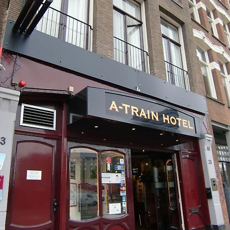 A-Train Hotel Ámsterdam Exterior foto